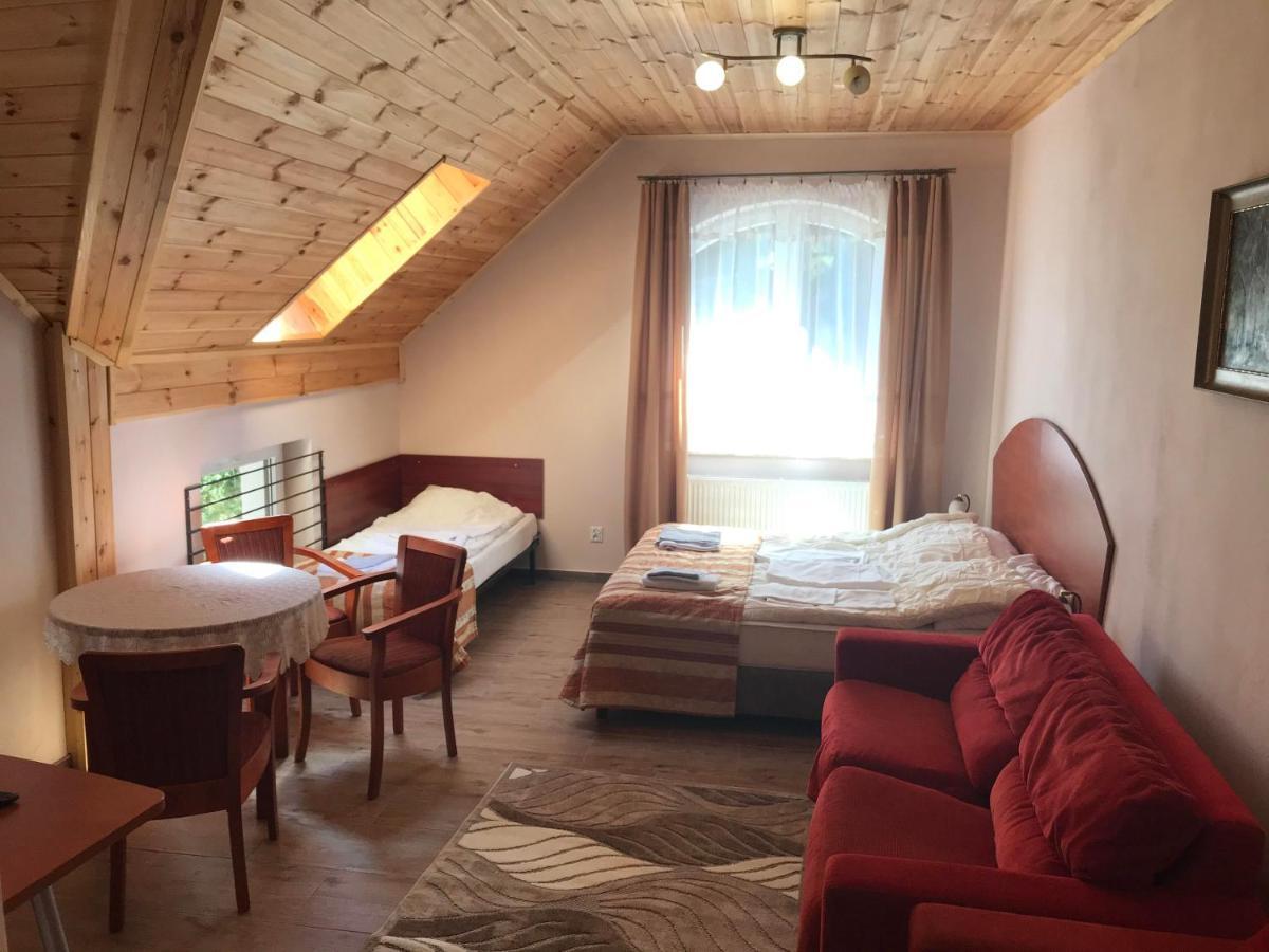 Gosciniec Twoje Mazury Nad Jeziorem Sniardwy Tuz Obok Plazy ノベ・グティ エクステリア 写真